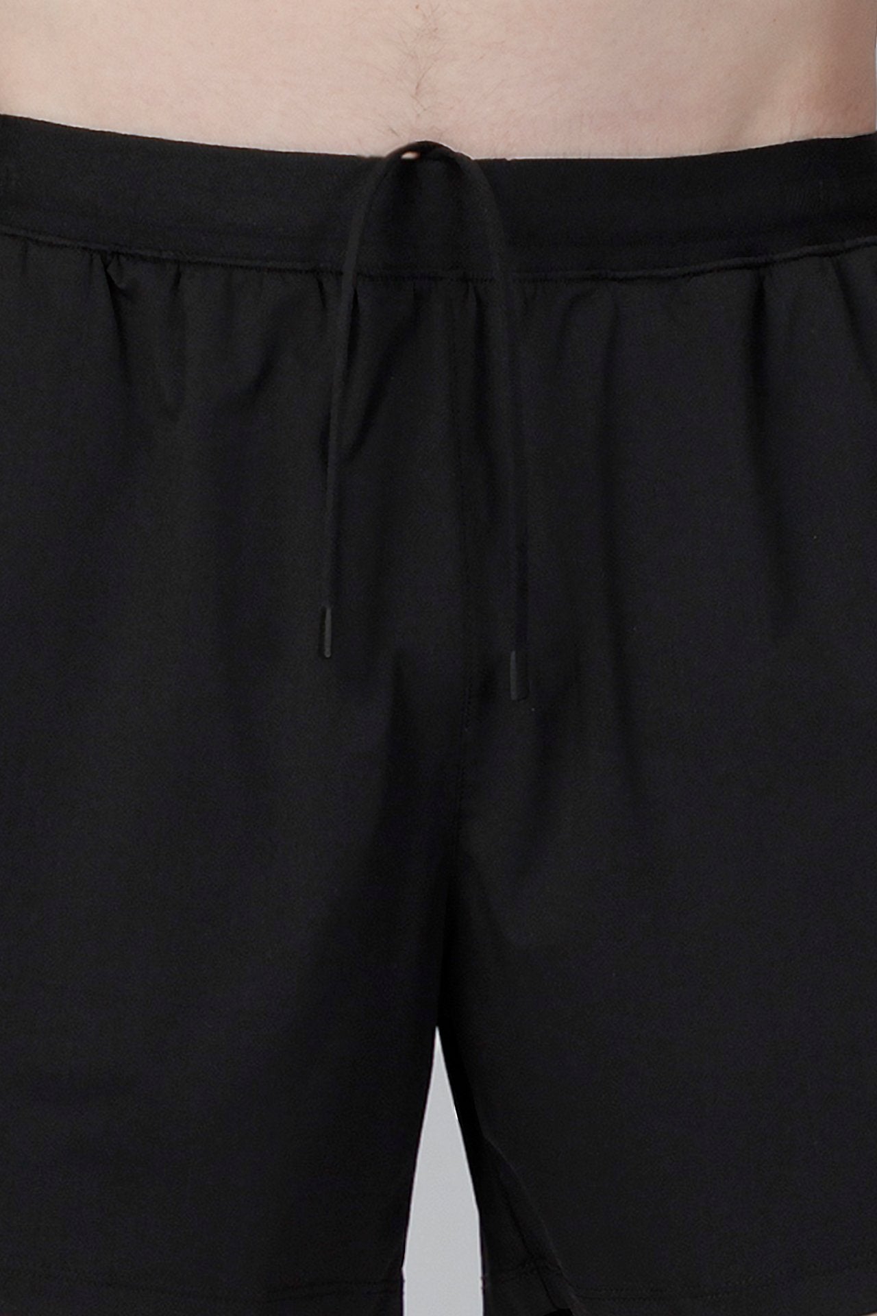 SPE0138 - Lightweight Stretch Nylon Back Zip Pocket Running Short 4.5" - Black