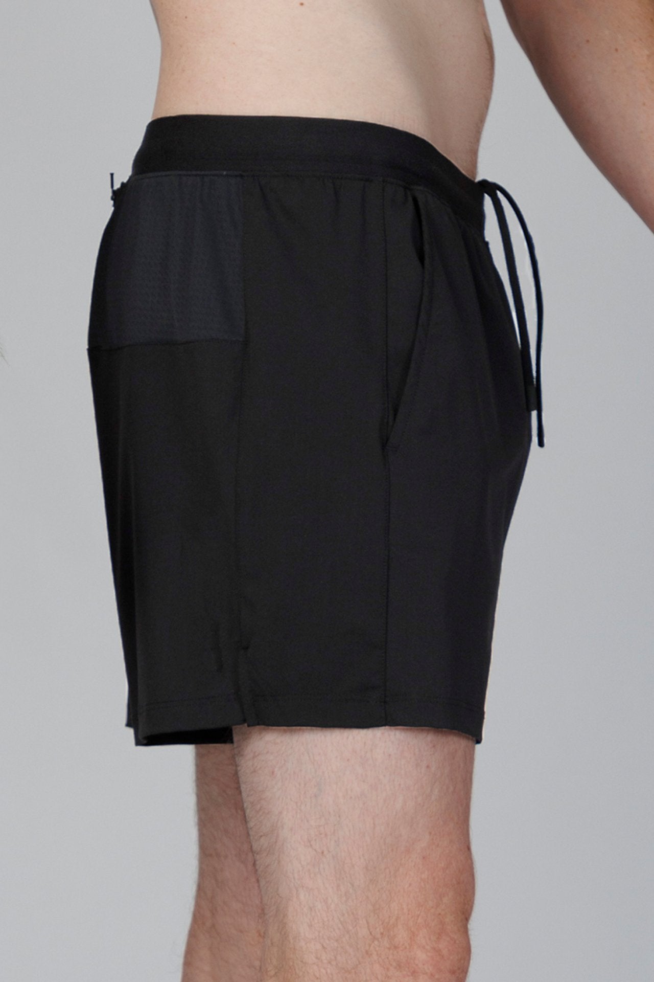 SPE0138 - Lightweight Stretch Nylon Back Zip Pocket Running Short 4.5" - Black