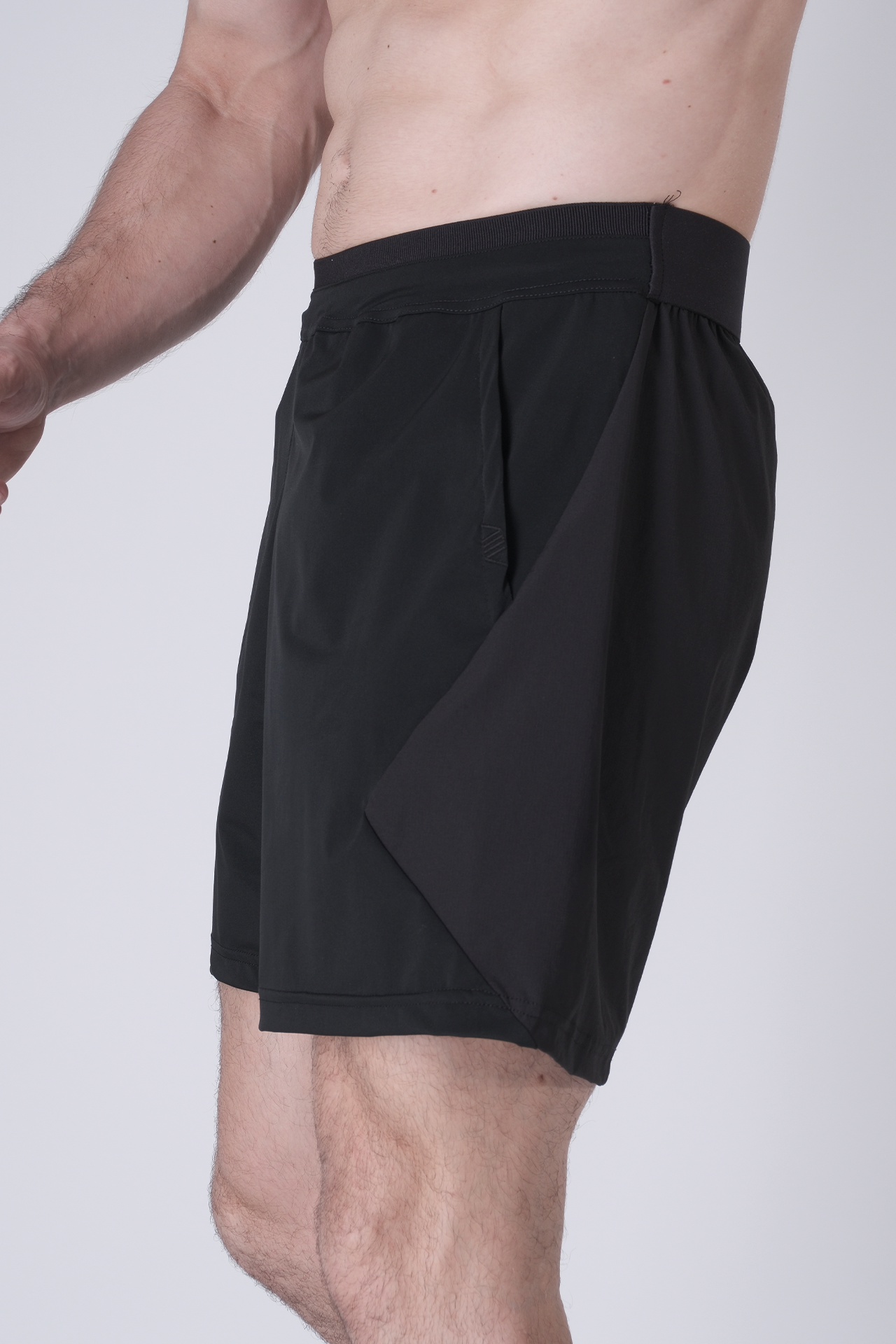 SPE0199 - Lightweight Stretch Nylon Linerless Workout Shorts 7" - Black