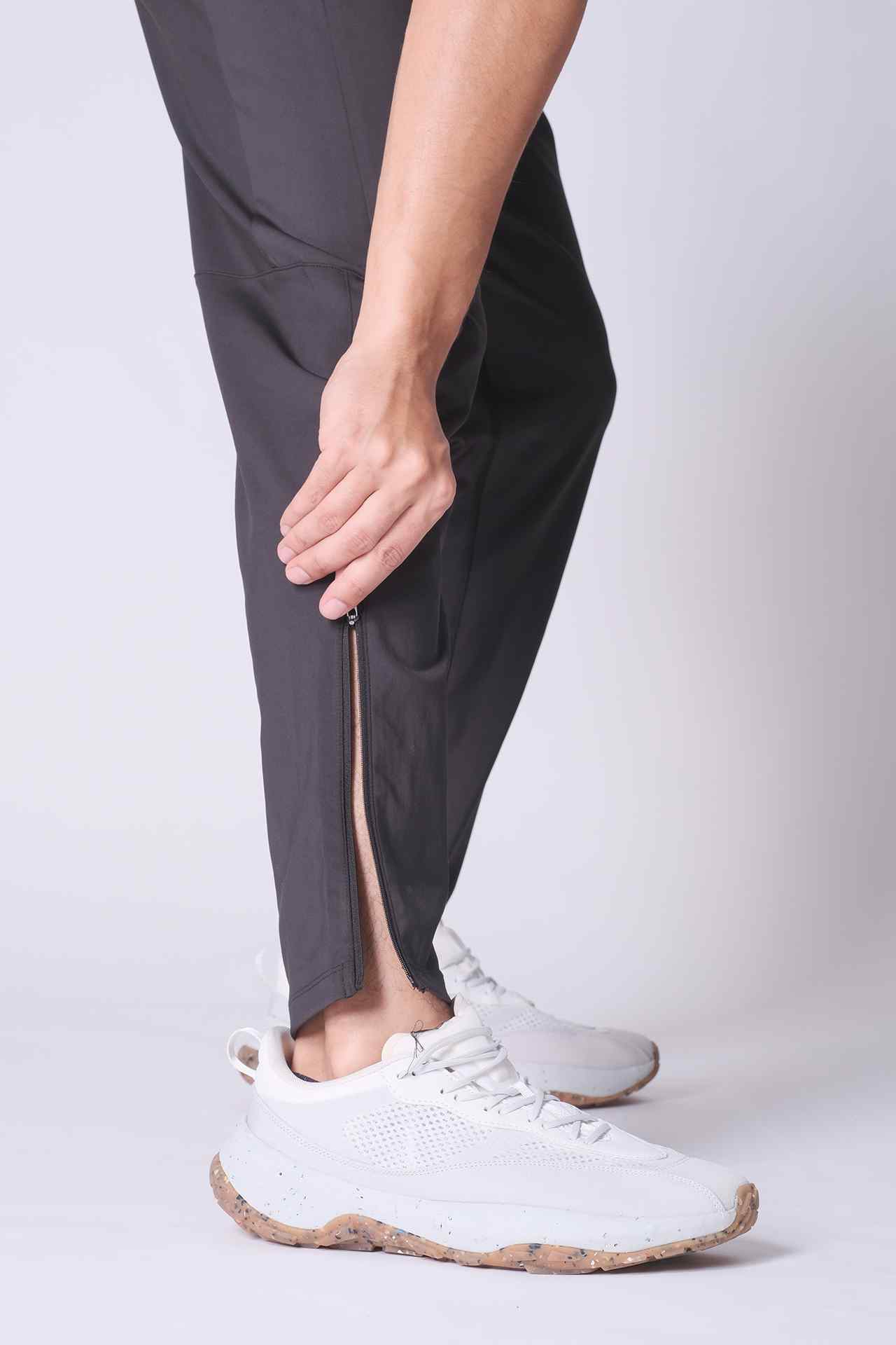 SPH0148 - Insulated 4-Way Stretch Interlock Zipped Hem Performance Joggers 30" - Black
