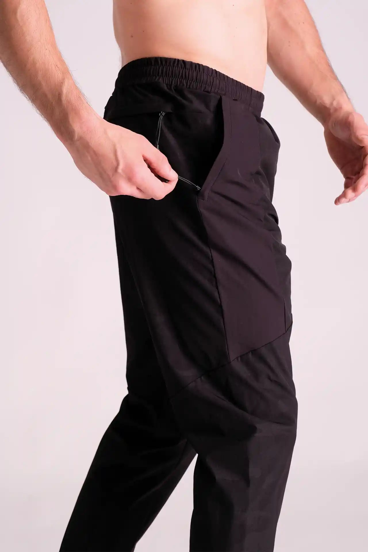 SPH0205 - Water Resistant Stretch Jacquard Camo Tapered Training Joggers 30" - Black