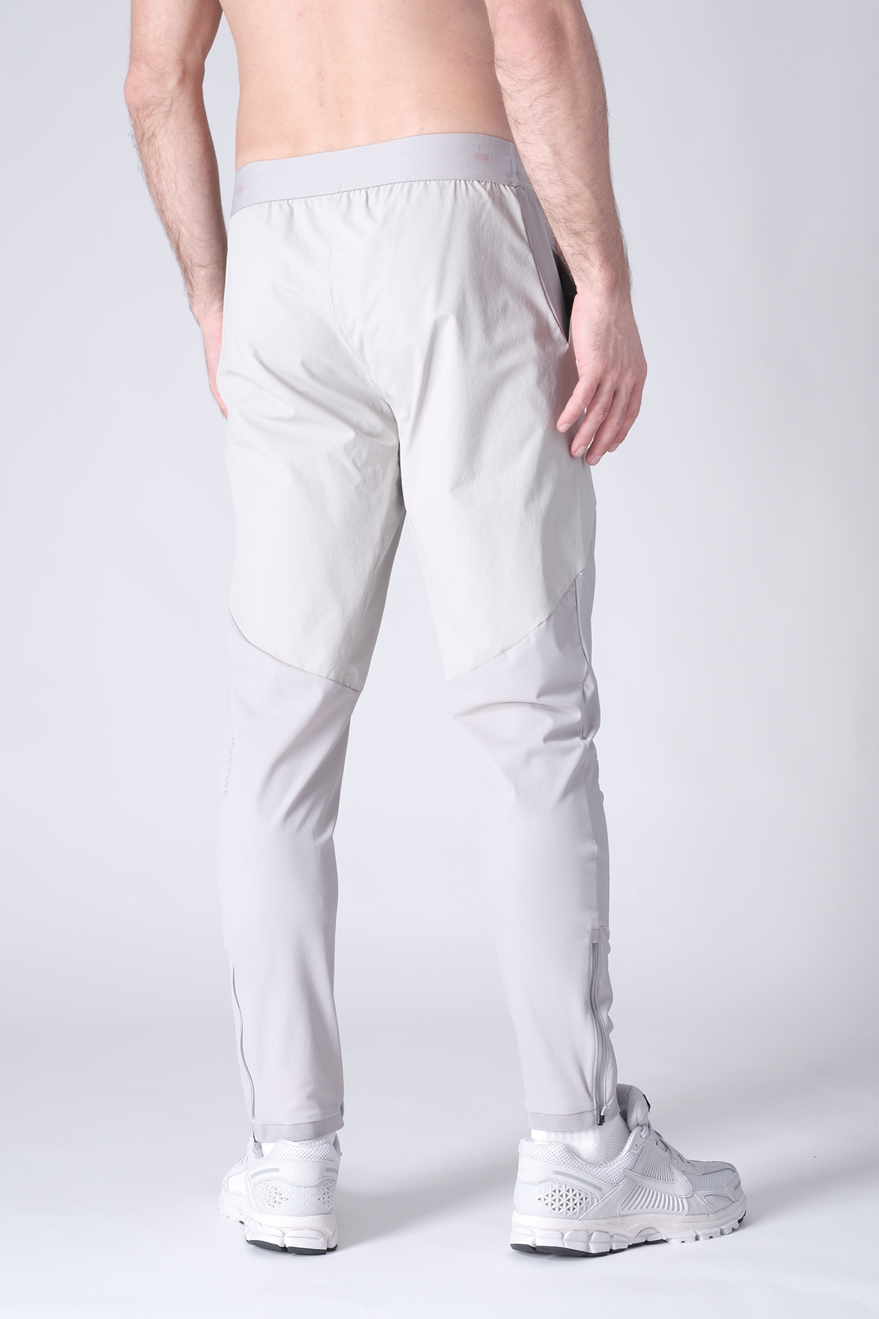 SPH0242 - Lightweight Stretch Nylon Workout Joggers 30" - Light Grey