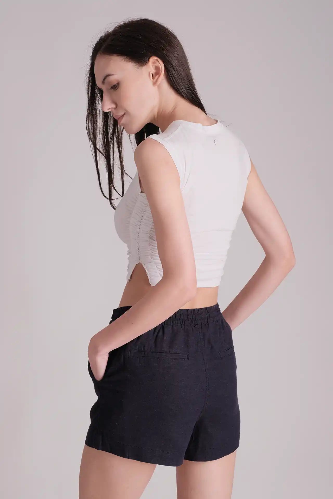 SPWJ0229 - Women's Essential Ruched Side Sleeveless Crop Tee - White