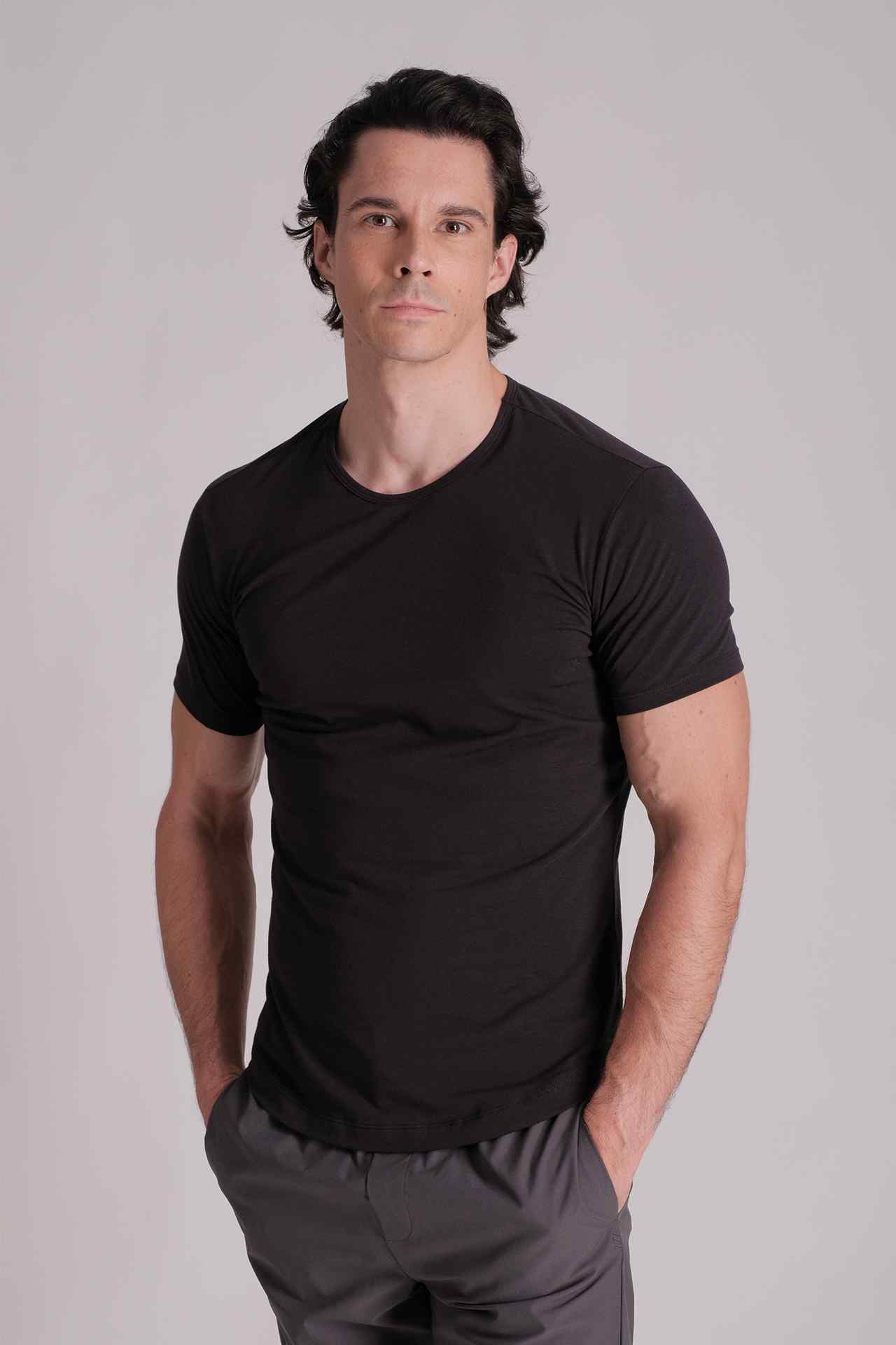 SPJ0426 - Essential Ultra Soft Stretch Cotton Crew Curve Hem Tee - Black