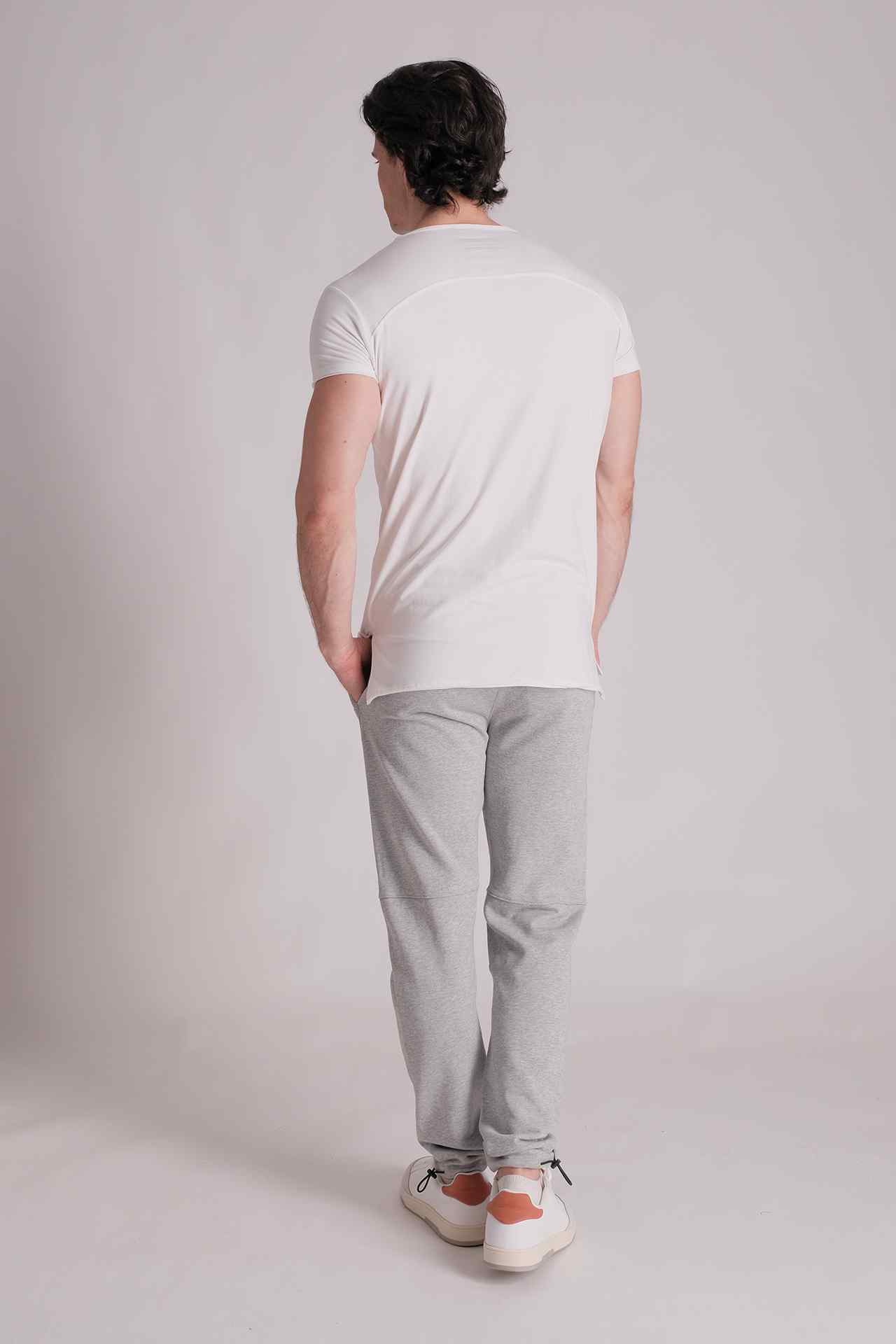 SPJ0427 - Ultra Soft Stretch Cotton Split Hem Crewneck Muscle Fit Tee - White