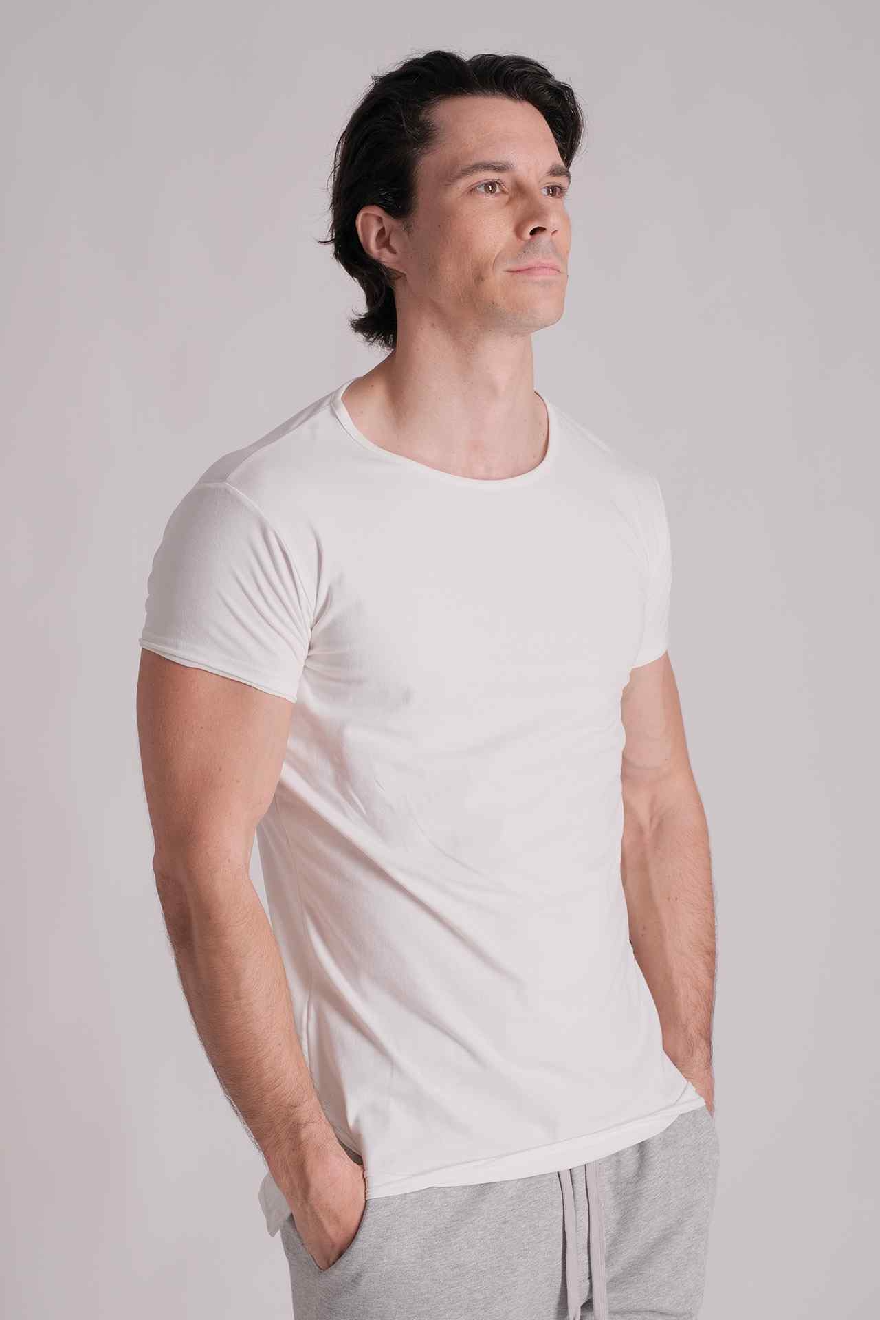 SPJ0427 - Ultra Soft Stretch Cotton Split Hem Crewneck Muscle Fit Tee - White