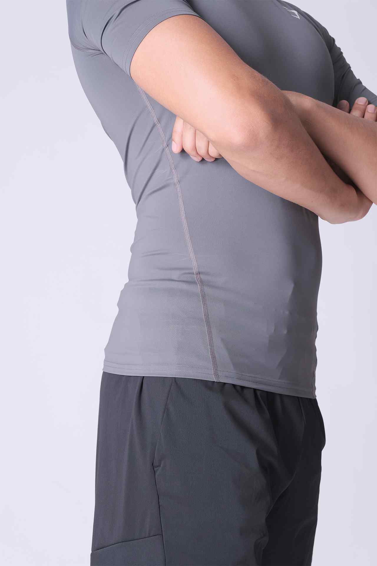 SPJ0458 - Tight Fit Ultra 4-Way Stretch Raglan Sleeve Training Tee - Grey