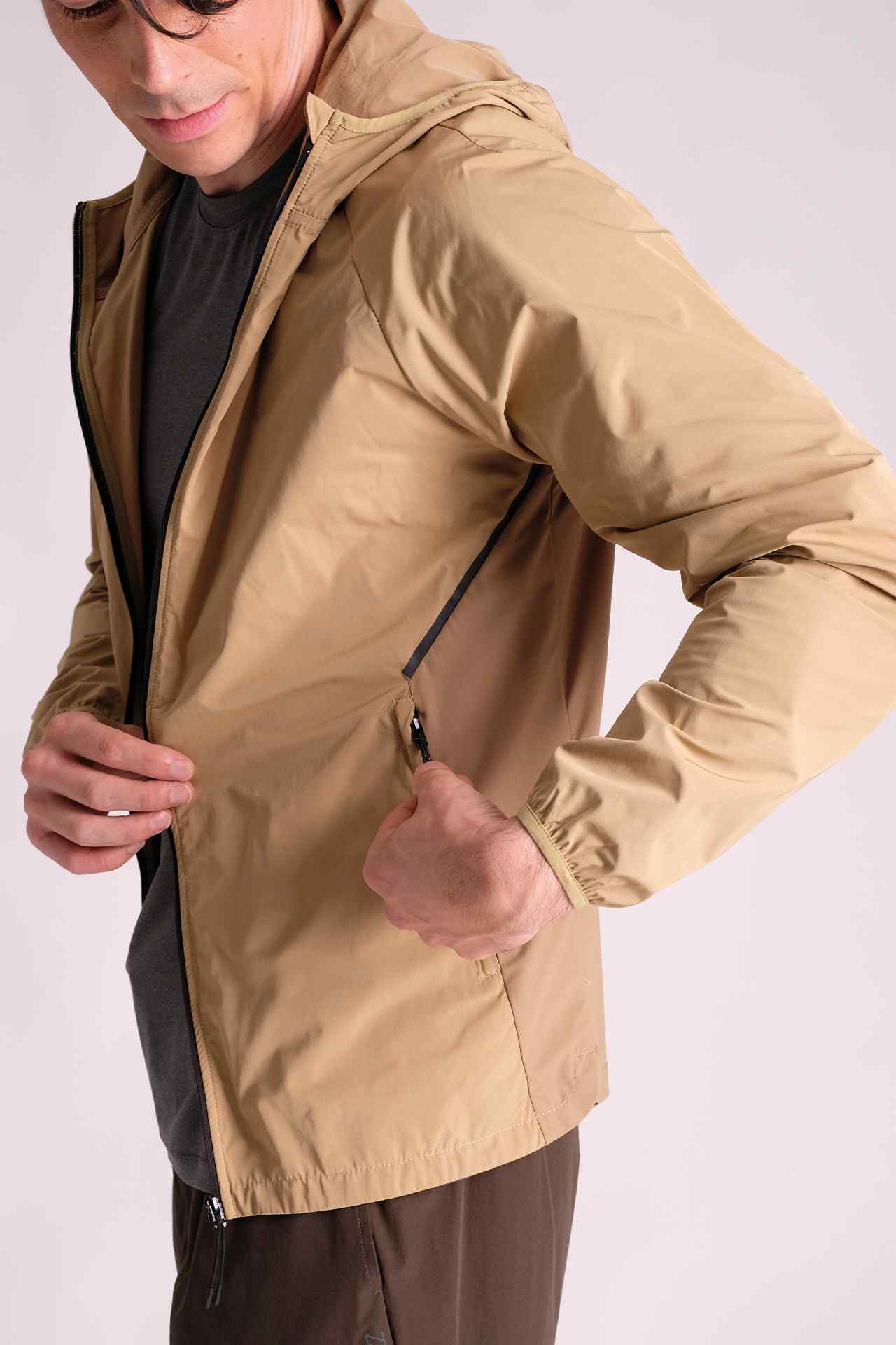 SPO0182 - Water Repellent Full-Zip Hooded Outdoor Windbreaker Jacket
