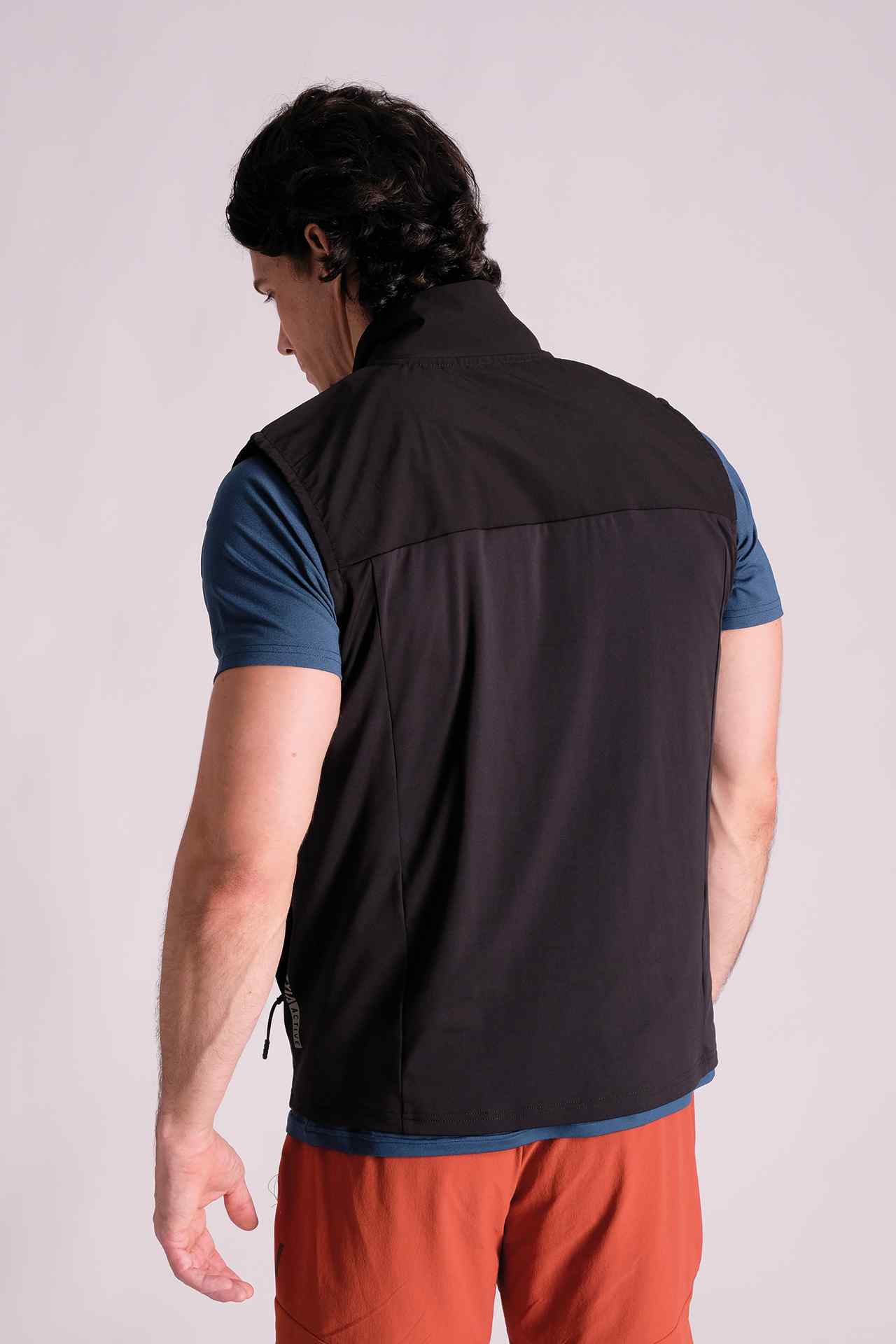 SPO0133 - Insulated 4-Way Stretch Interlock Running Vest - Black