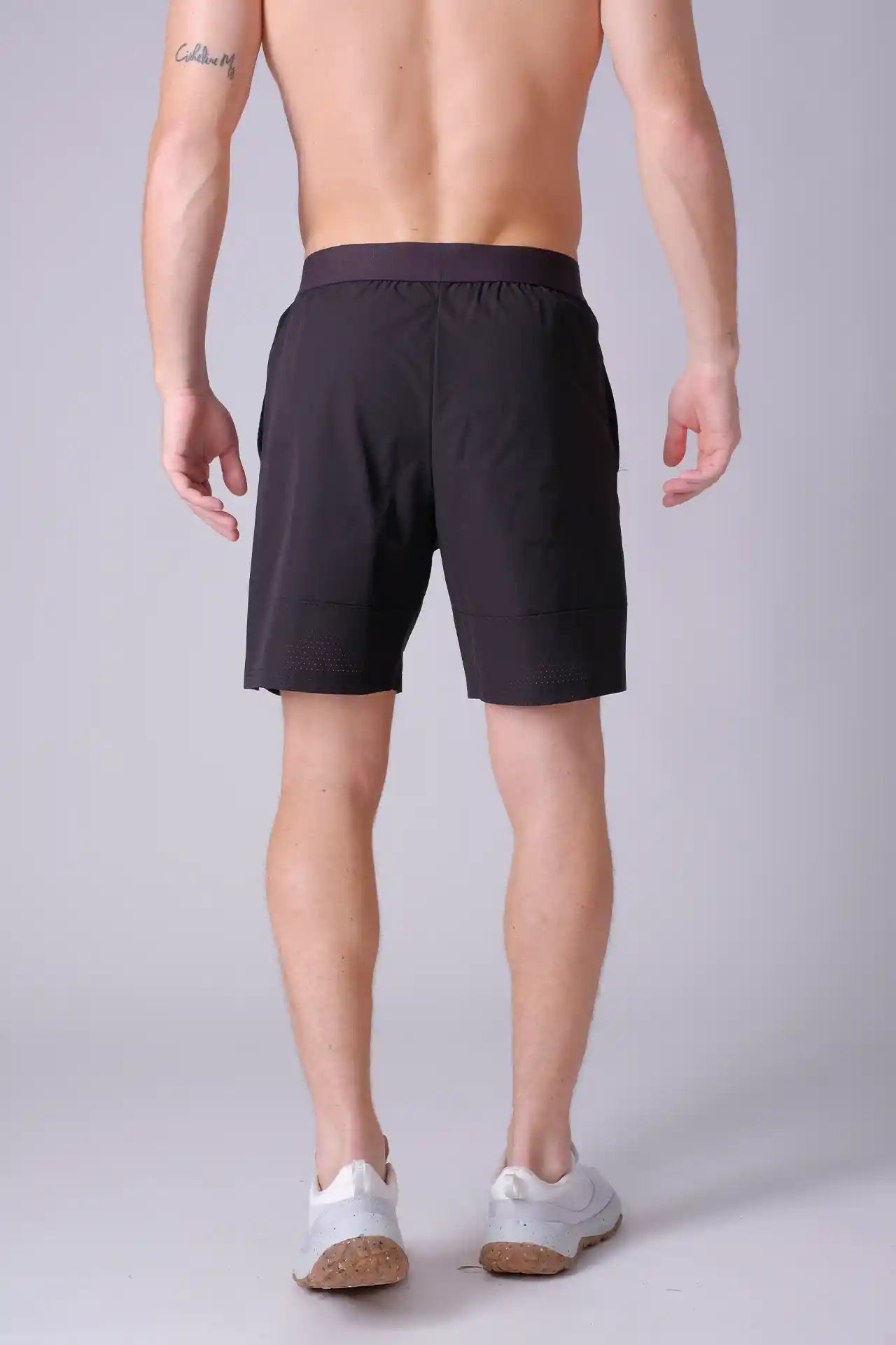 SPE0154 - Breathable Water Resistant Workout Shorts 7" - Black