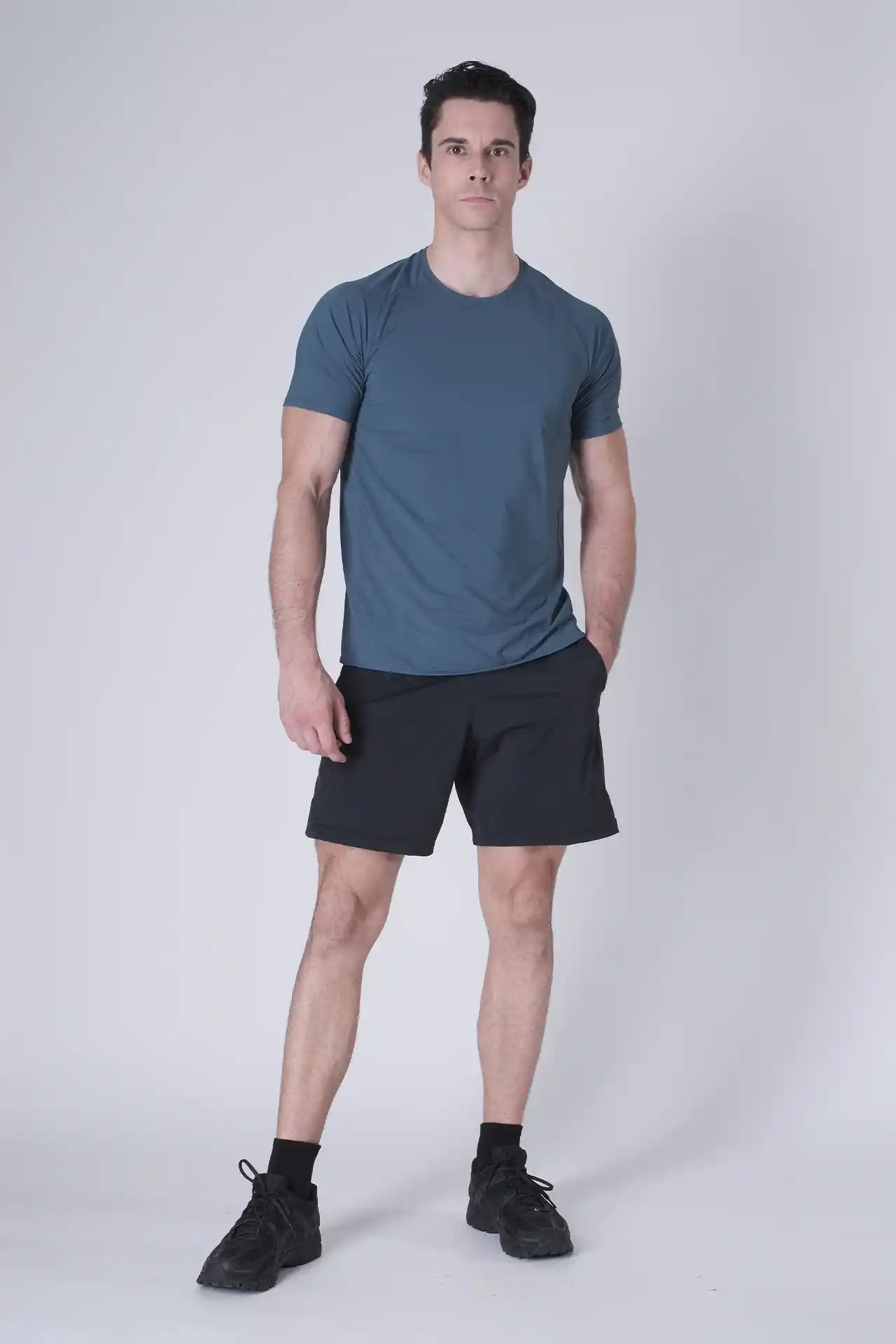 SPE0199 - Lightweight Stretch Nylon Linerless Workout Shorts 7" - Navy