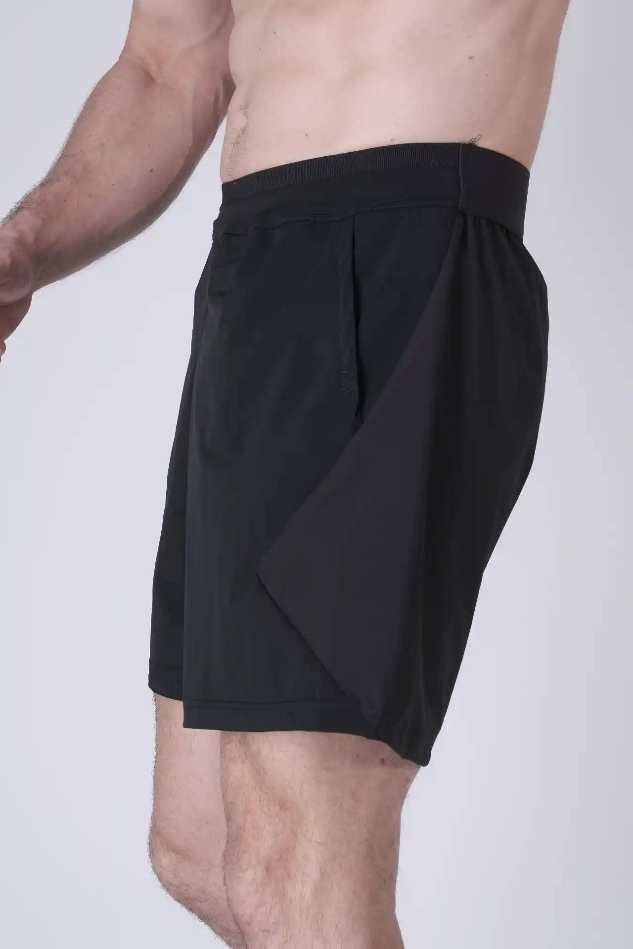 SPE0199 - Lightweight Stretch Nylon Linerless Workout Shorts 7" - Black