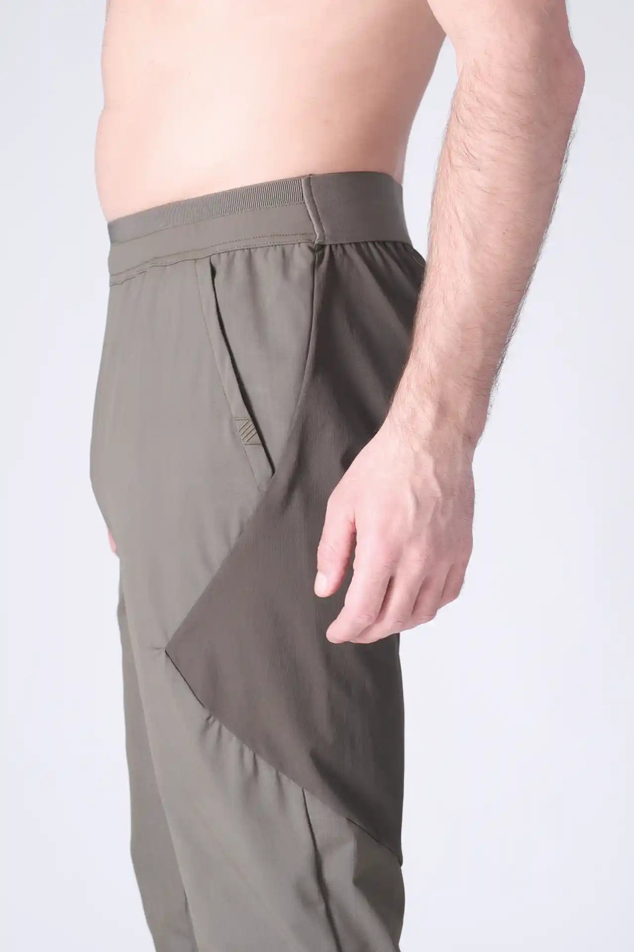 SPH0242 - Lightweight Stretch Nylon Workout Joggers 30" - Army