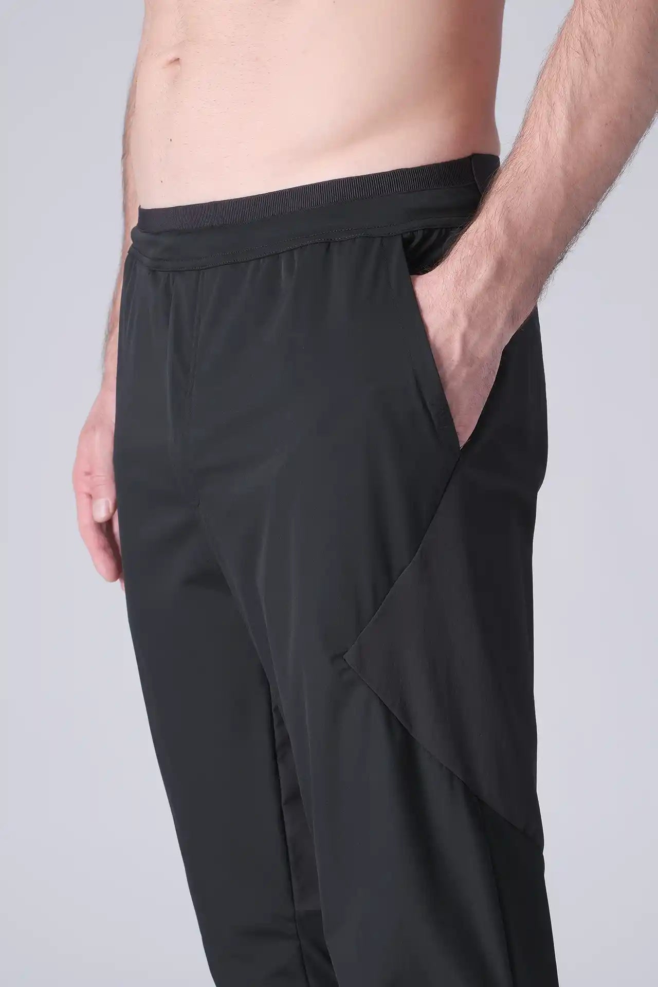 SPH0242 - Lightweight Stretch Nylon Workout Joggers 30" - Black