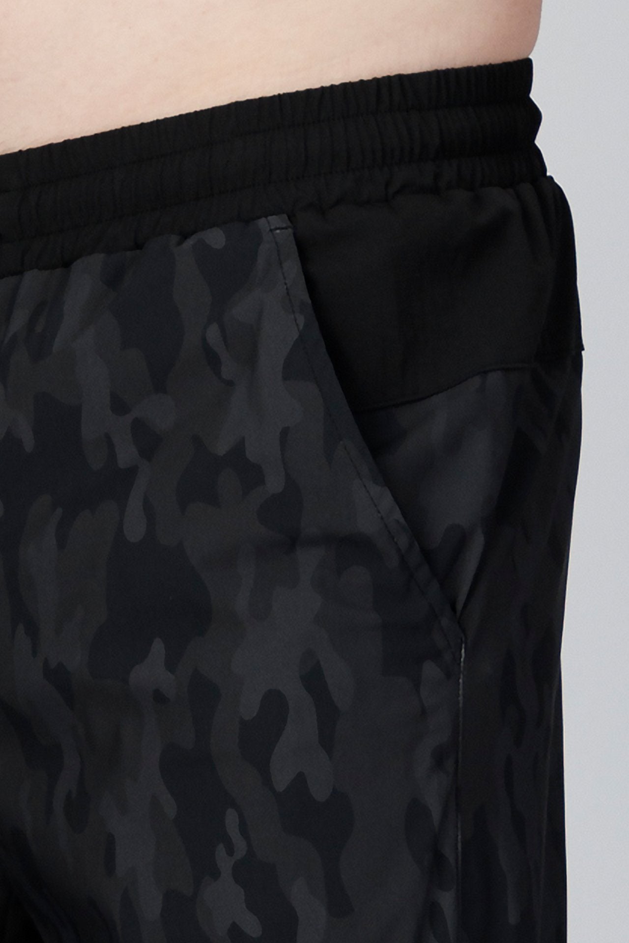 SPH0288 - Lightweight Stretch Nylon Workout Pants 30" - Digital Camo