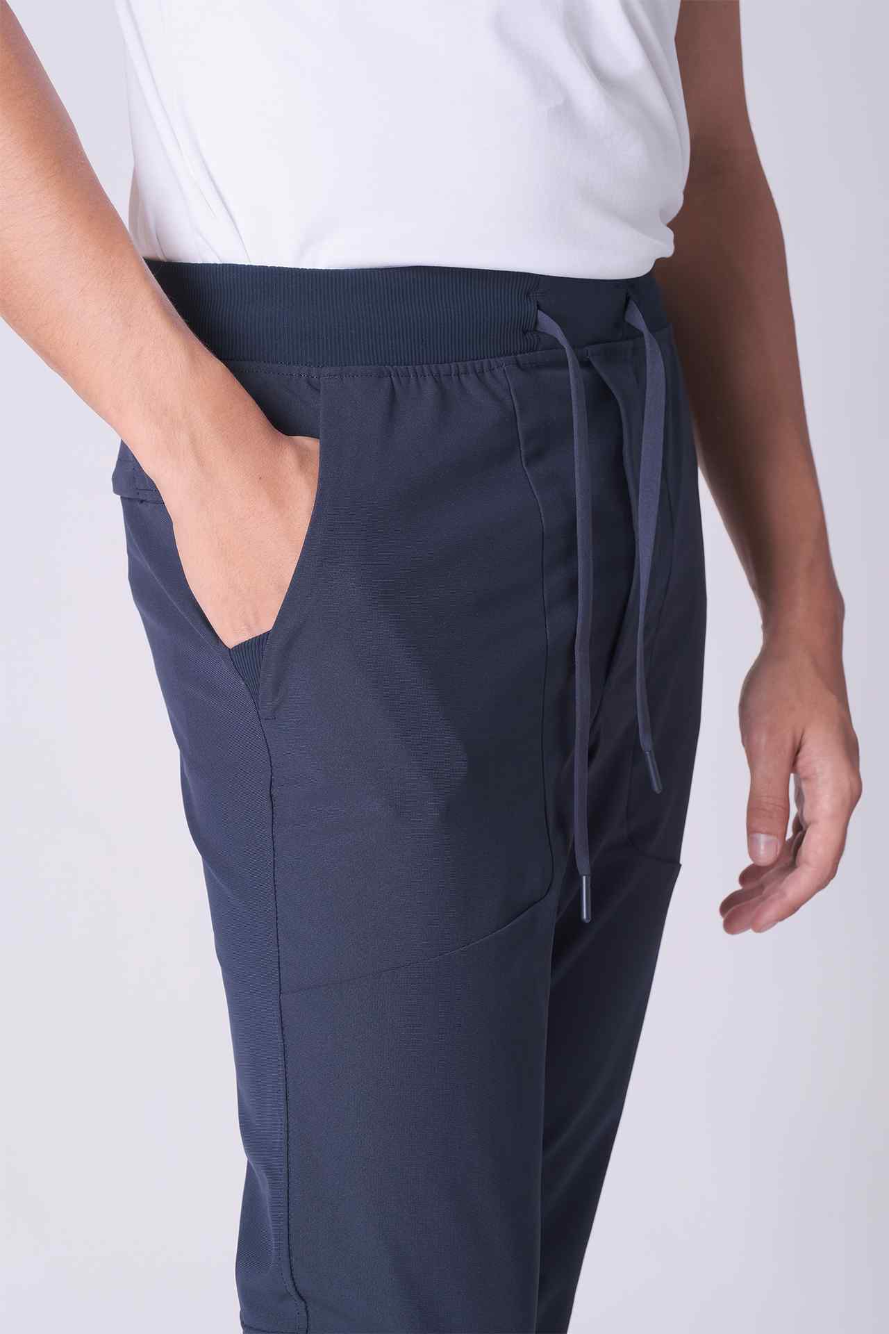 SPH0296 - Essential Stretch Nylon Twill Traveler Jogger 28" - Navy