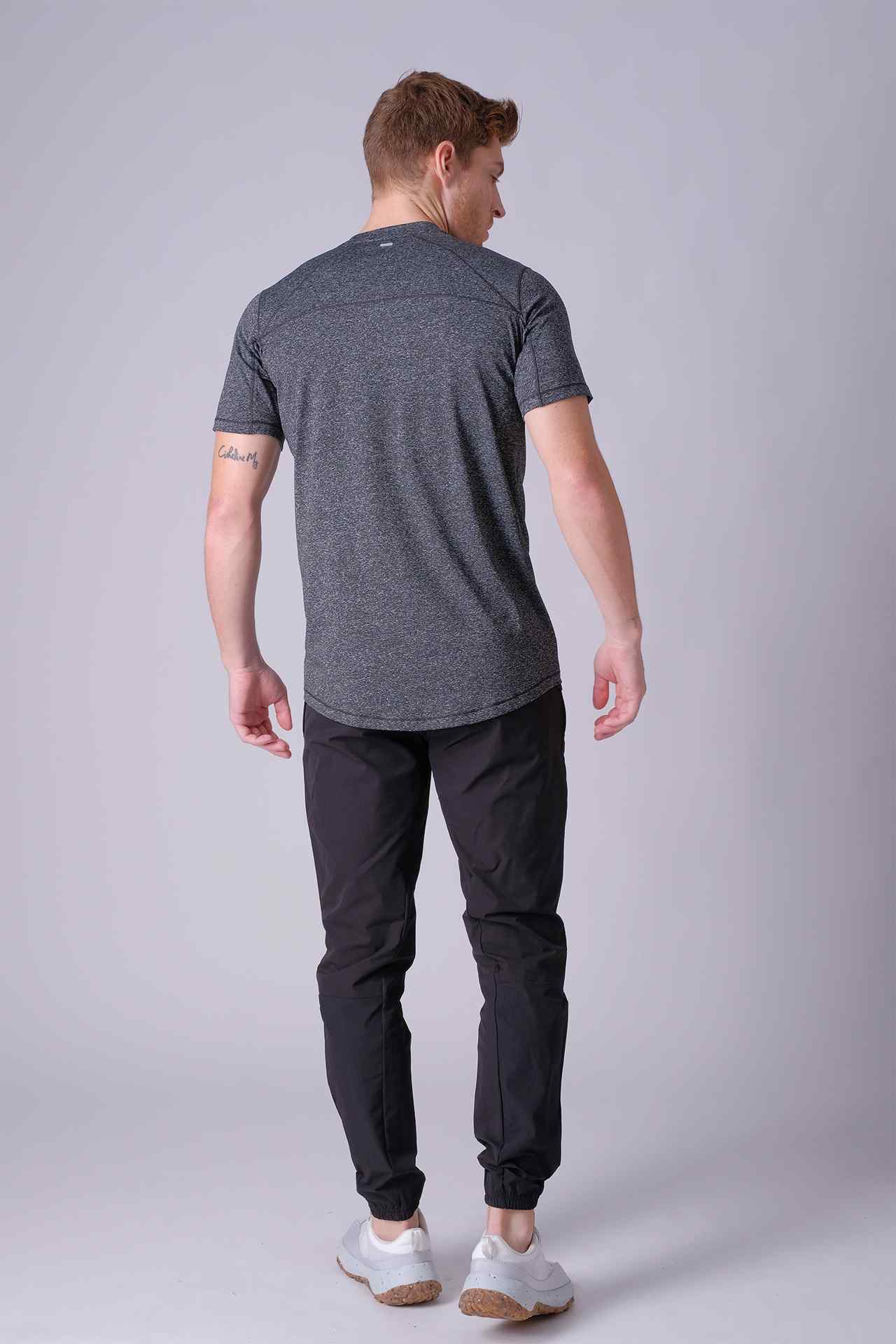 SPJ0283 - Quick-Dry Stretch Tech Seam Performance Tee - Heather Black