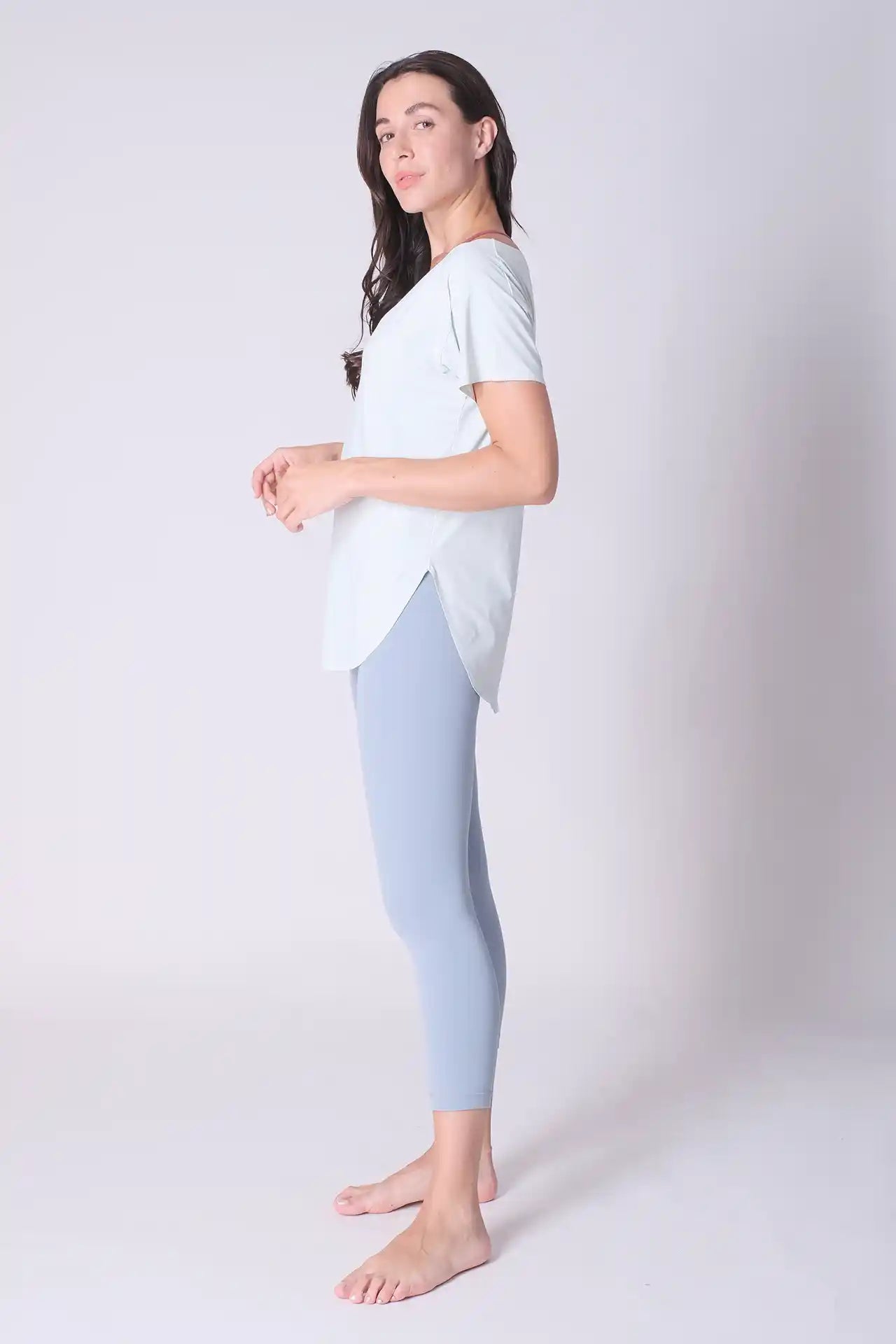 SPWJ0425 - Women's Seamless Wide Neck Curved Hem Yoga Tee - Mint
