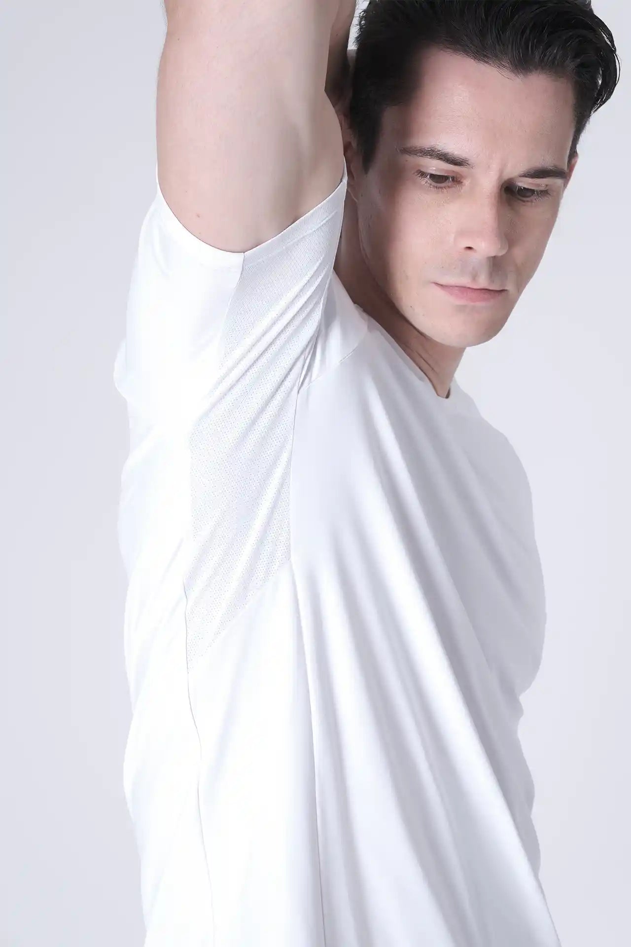 SPJ0438 - Ultra 4-Way Stretch Nylon Workout Raglan Sleeve Training Tee - White