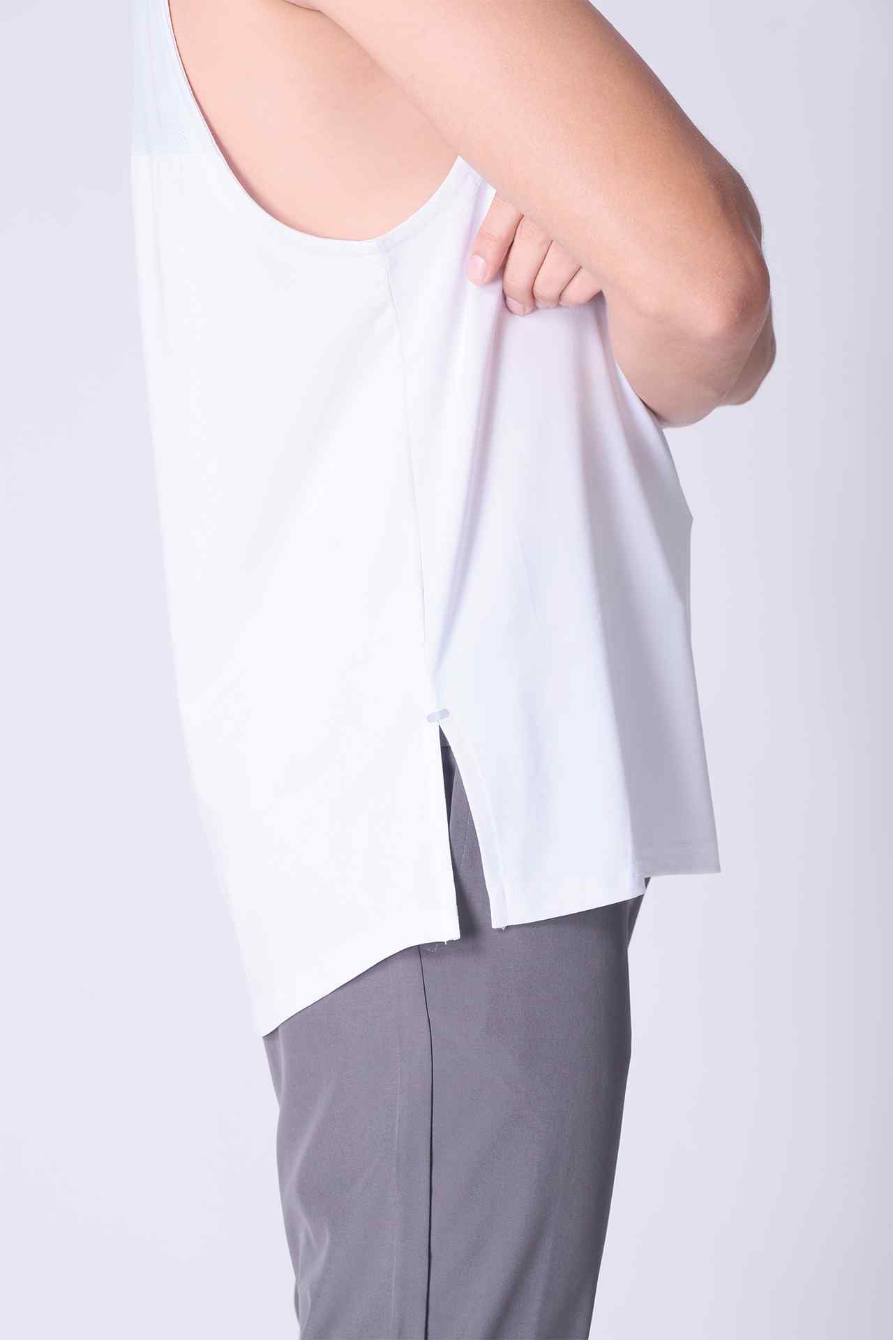 SPK0059 - Quick-Dry Reflective Shoulder Tape Running Tank - White