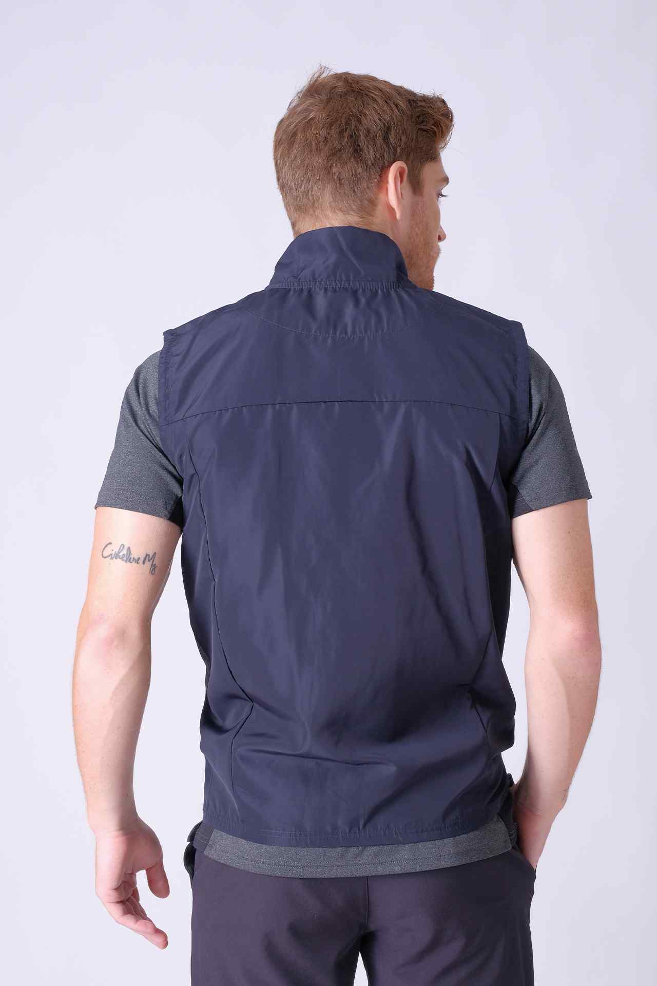 SPO0133 - Sustainable Water Resistant Running Windbreaker Vest - Navy